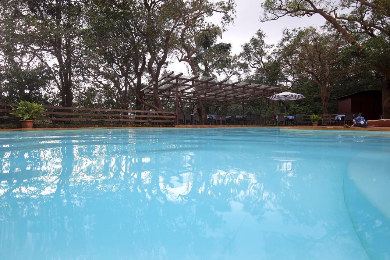 Westend Hotel Matheran Extérieur photo